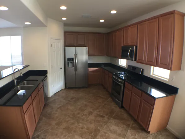 11456 E Dry Wind Dr, Tucson, AZ 85747