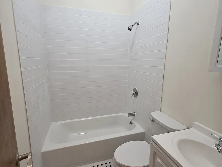 84 George St #1R — Photo 20