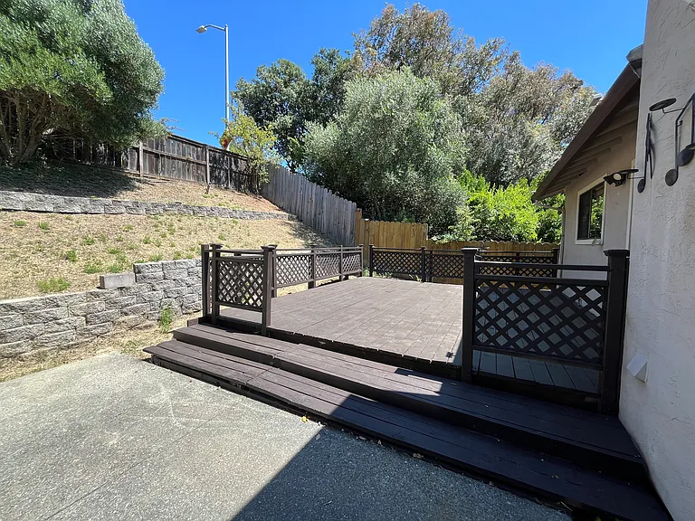 270 Riverview Dr — Photo 22
