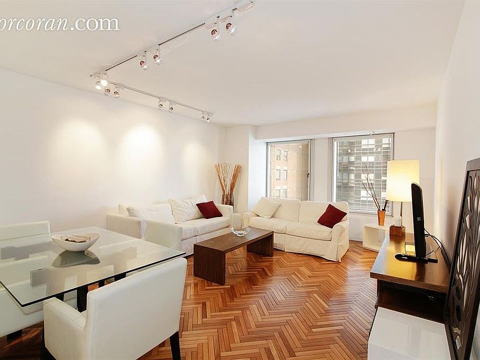 1st image of 150 W 56th St APT 2804
