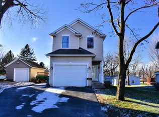 205 West St, Kingston, IL 60145