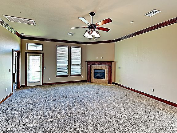 5th image of 15421 Creek View Dr