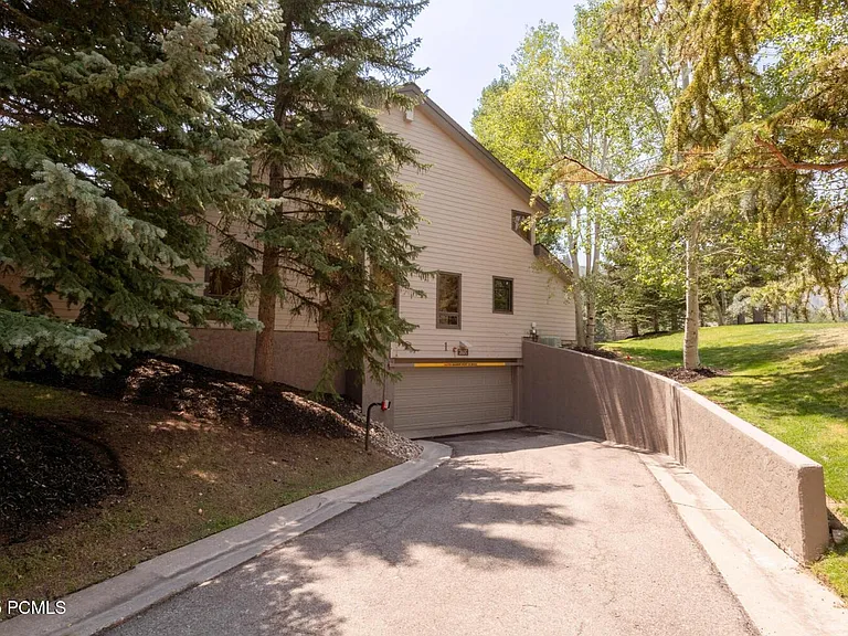 1404 Deer Valley Dr — Photo 23