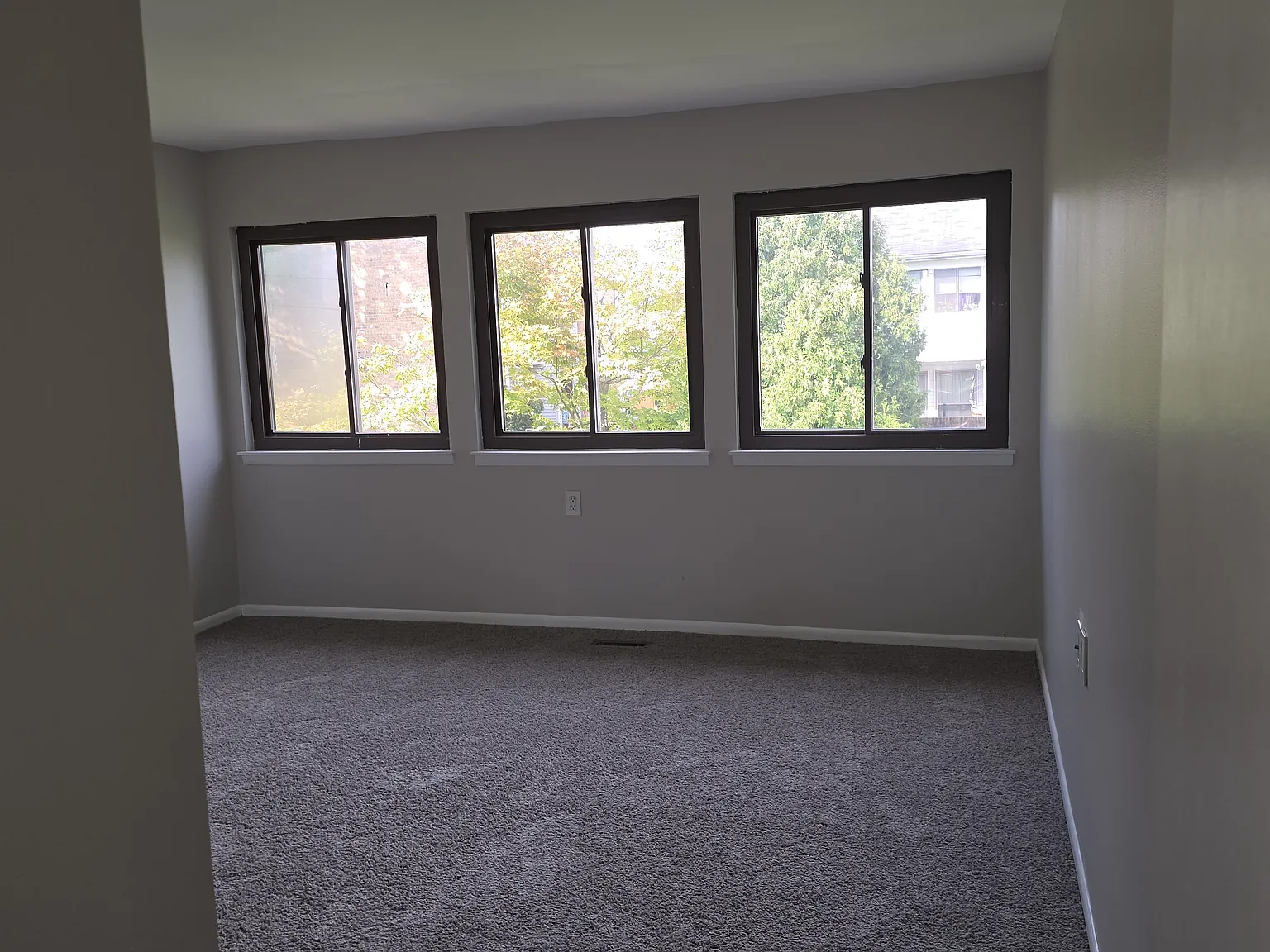 2 bed, $2,290 — Photo 4