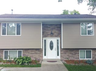 9028 Garfield Dr, Whitmore Lake, MI 48189