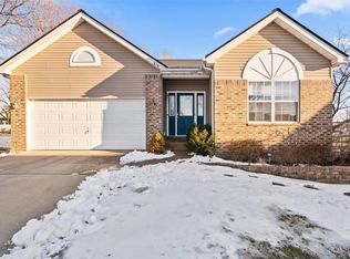838 Saybrook Falls Dr, Fairview Heights, IL 62208