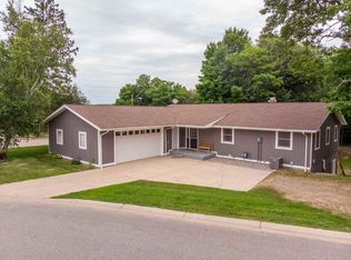 334 Congdon St, Coleraine, MN 55722