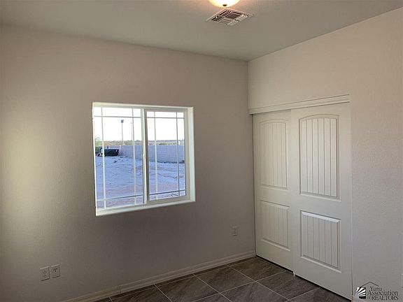 5th image of 166 N Harris Ave