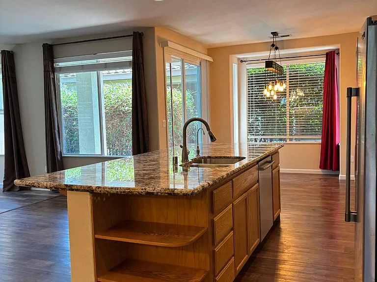 520 Arlington Dr — Photo 13