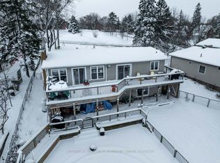 4 Lakeview Dr, Westport, ON K0G1X0
