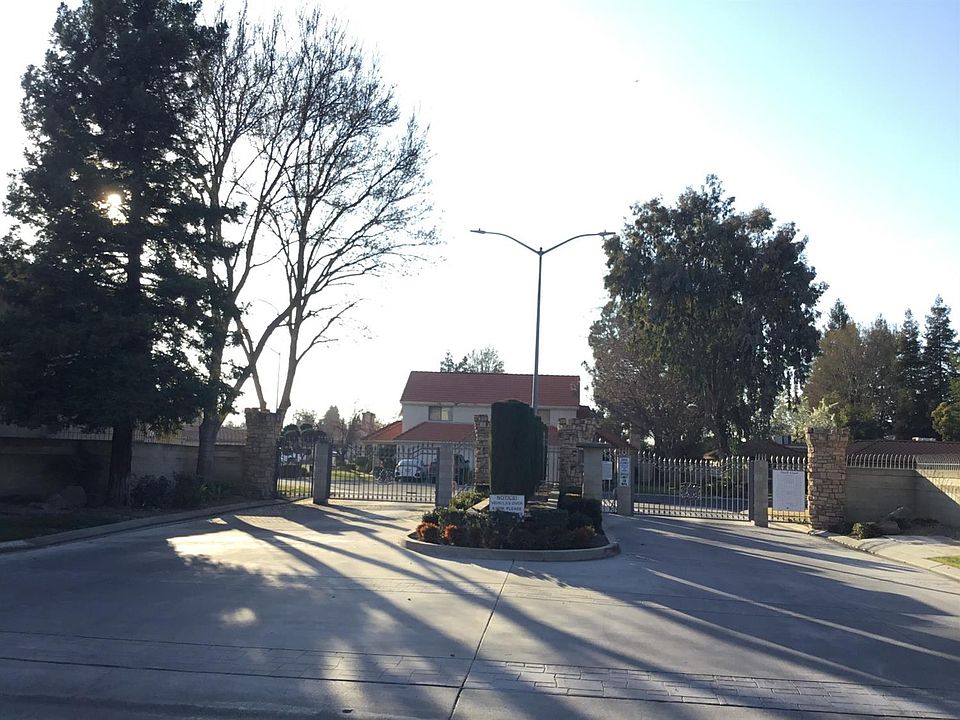 2nd image of 110 Prince Ln