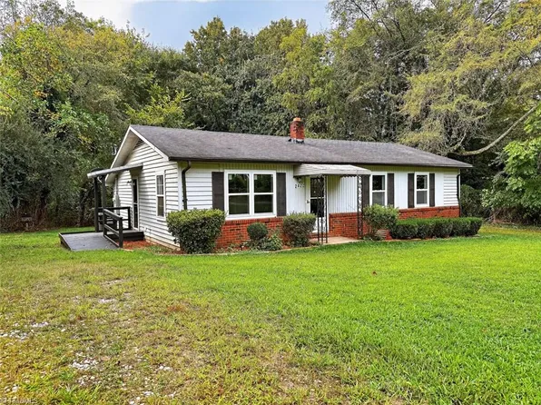 2422 Abernathy Ave, Statesville, NC 28625