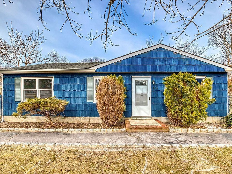 312 William Floyd Parkway, Shirley, NY 11967 Zillow