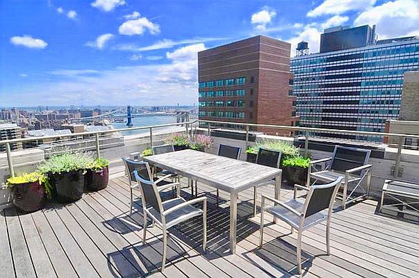 1st image of 99 John St APT 220