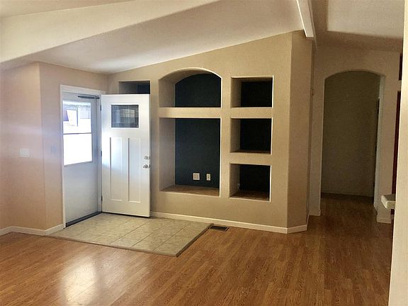 2nd image of 10296 S Summer Ave