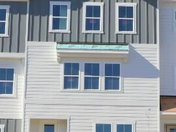 704 Icarus Ln, Wake Forest, NC 27587