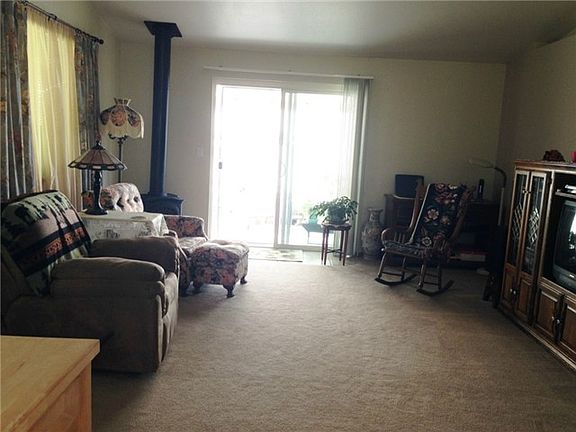 2nd image of 583 Malibu Dr SE