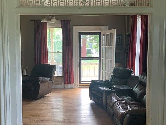 5th image of 2954 Cataract St