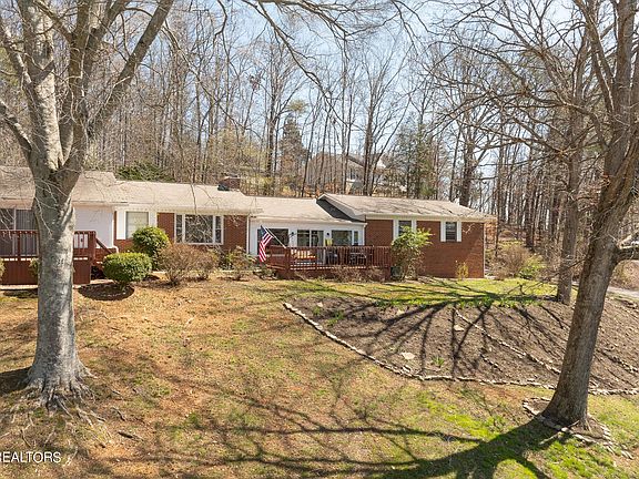 2nd image of 3973 Forest Heights Cir