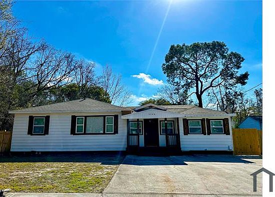 3rd image of 3540 Oleander St #A