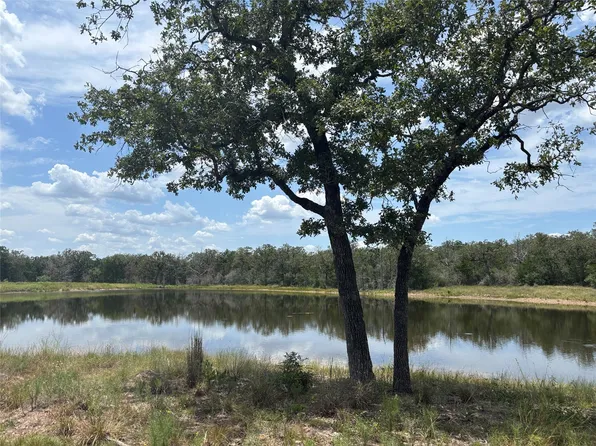 2250 Old Lockhart Rd, Plum, TX 78952