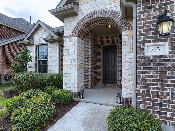 4th image of 713 Sundrop Dr
