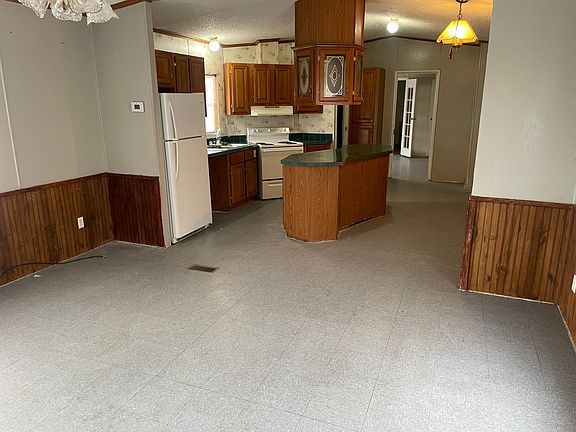 3rd image of 1109-2 Lori Ln