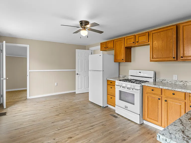 113 Barlow St #1 — Photo 2