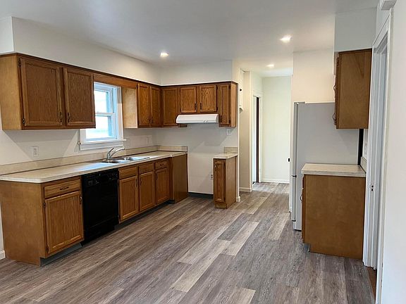 4th image of 7202 Brownfield Dr