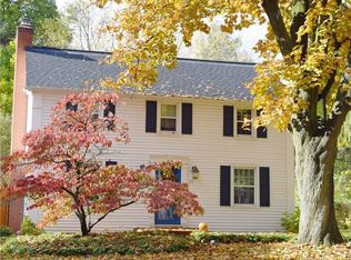 91 Colonial Village Rd, Rochester, NY 14625