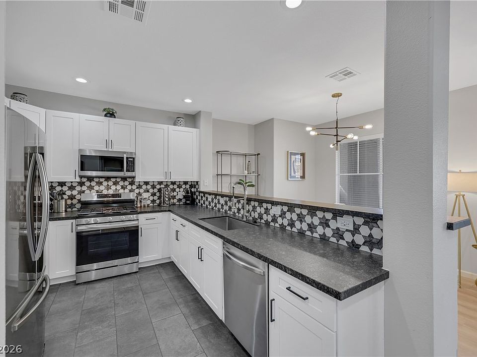 1st image of 904 Domnus Ln APT 102