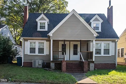 1102 N Buchanan Blvd #B Photo 1