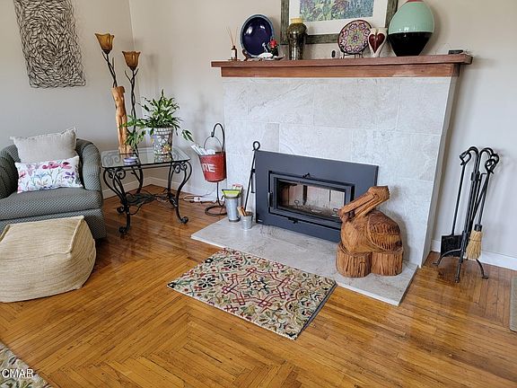 5th image of 746 E Redwood Ave
