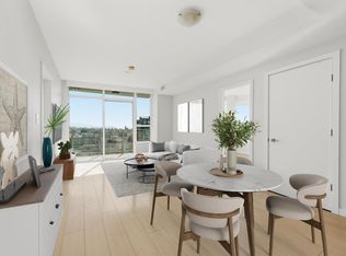 125 E 14th St #1702, North Vancouver, BC V7L2N7