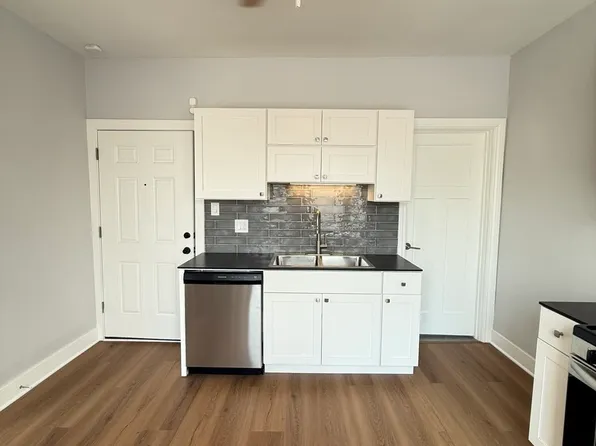4383 N Elston Ave #5N, Chicago, IL 60641