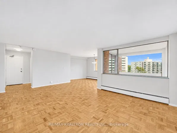 9 Deer Park Cres, Toronto, ON