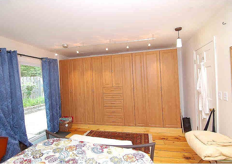wall-to wall closet system