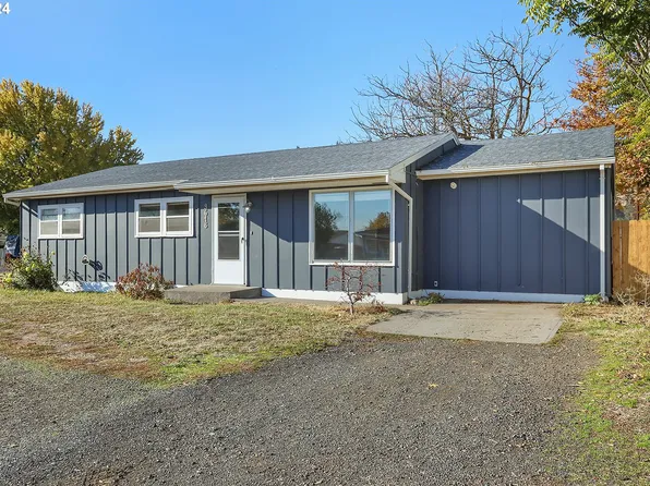 3618 W 8th St, The Dalles, OR 97058