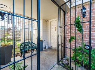 3803 R V Mayfield Dr, Houston, TX 77088