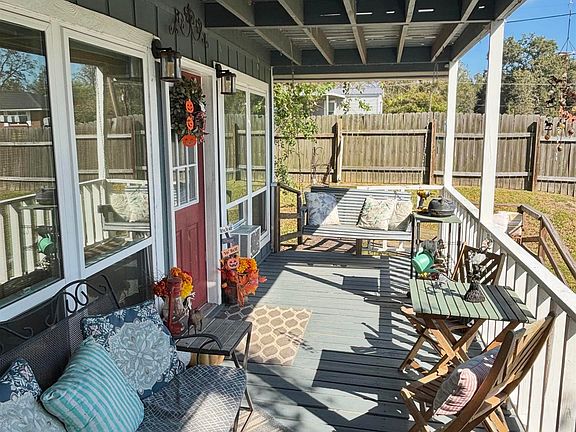 3rd image of 5205 Pecan Point Ln