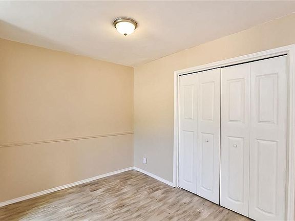 5th image of 2649 Santa Barbara Dr
