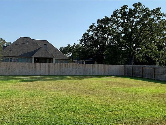 2nd image of 4808 Crooked Branch Dr