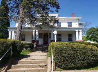 431 Alpine St, Dubuque, IA 52001