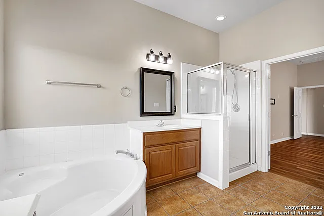 12943 Palatine Hl — Photo 19