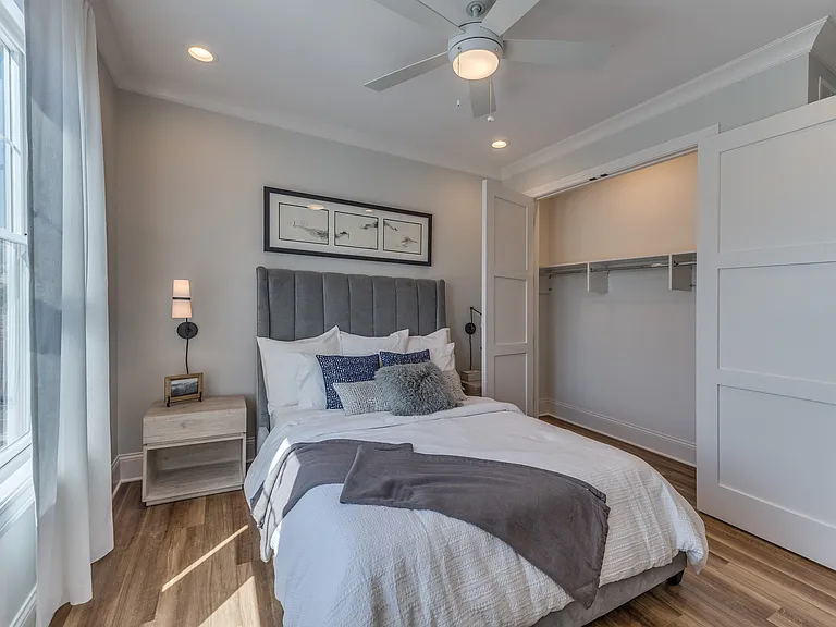 Eldridge Townhomes — Photo 24