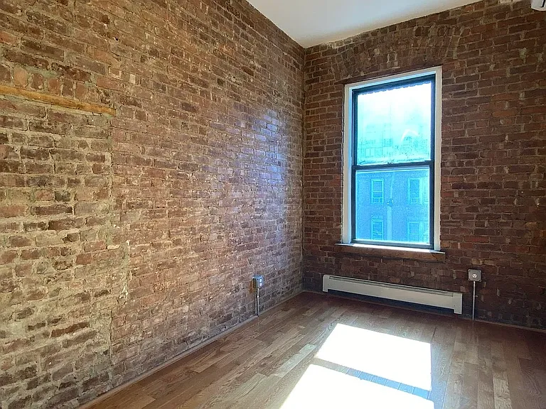 225 Rogers Ave #2 — Photo 14