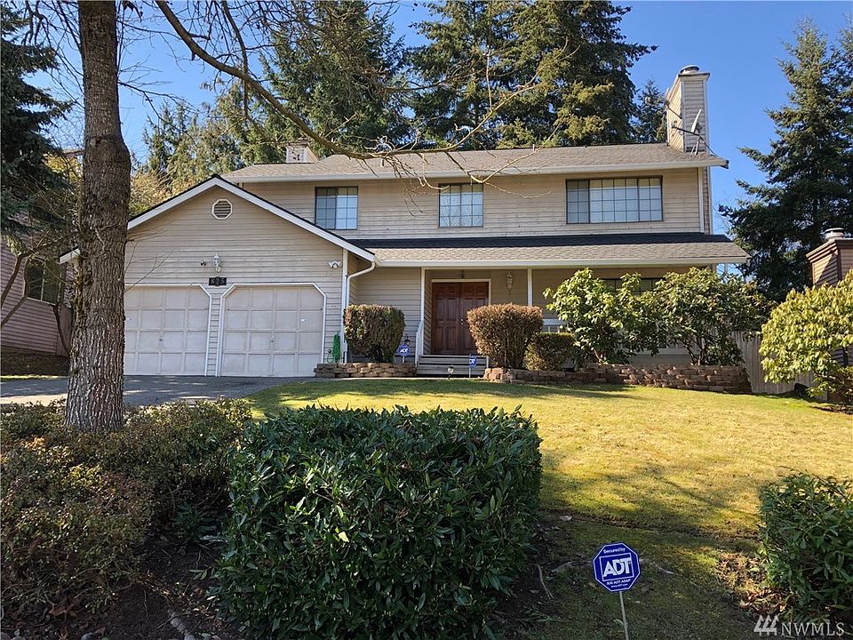 1st image of 825 148th Dr SE