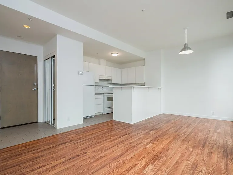 989 Nelson St #903 — Photo 15