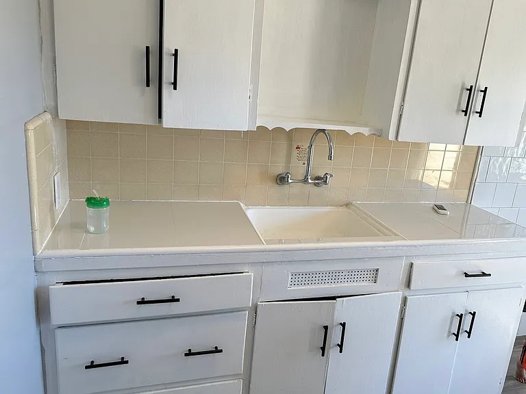 16753 Sultana St — Photo 9