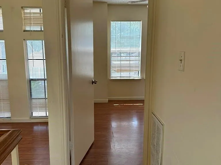 8623 Beechcrest St — Photo 27